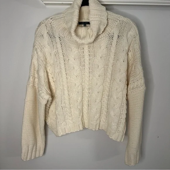 NWOT Love Tree Cableknit Turtleneck Size L - Picture 2 of 5